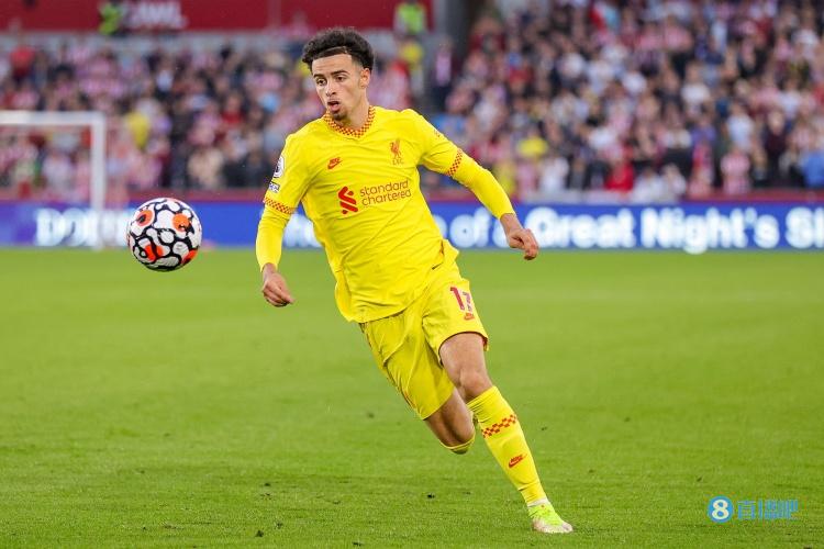 柯蒂斯-琼斯:中场球员之间是良性竞争,对阵曼联就是决赛