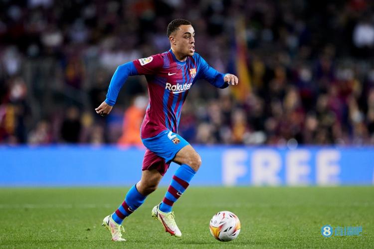 ESPN:巴萨愿听取对德斯特的报价,因球队需要平衡账目&注册球员