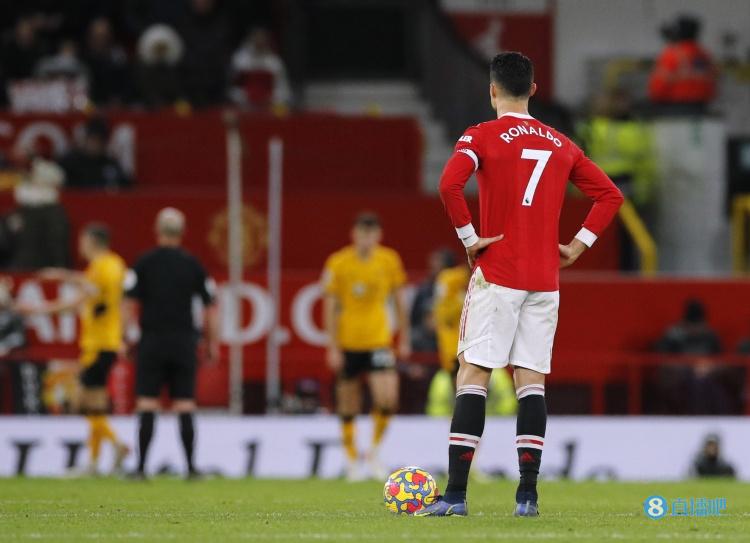 TA:C罗与滕哈赫的会谈,对C罗是否留队有决定性作用