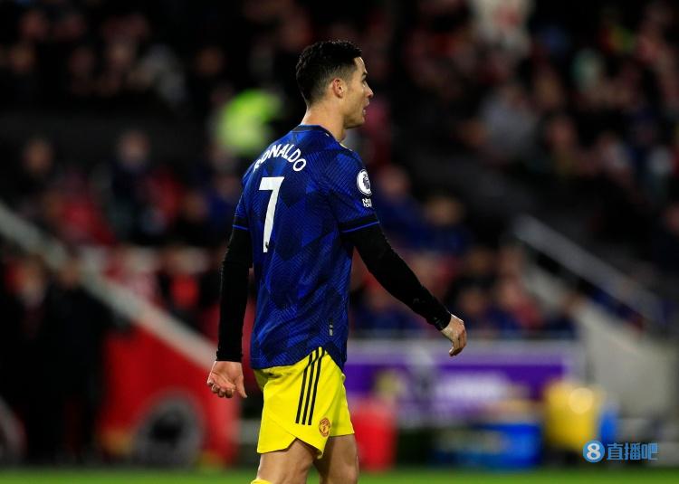 TA:预计C罗今日也不会归队参加训练,暂不确定球员何时能归队