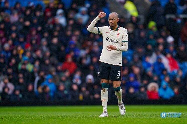 法比尼奥:曼城显然是英超夺冠热门,要想击败他们夺冠很难