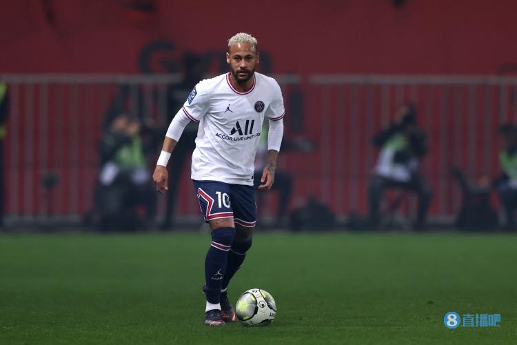 内马尔:与加尔蒂还需要进一步增进了解,日本足球水平正不断提升