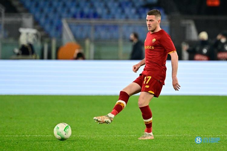 斯基拉:若罗马签下中场韦勒图可能离队,马赛仍对他感兴趣