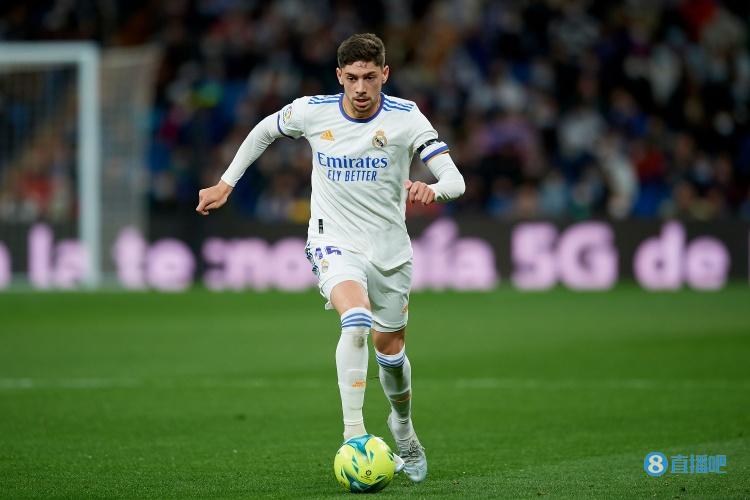 巴尔韦德:在皇马踢球就是要为冠军而战,新赛季个人目标争取首发