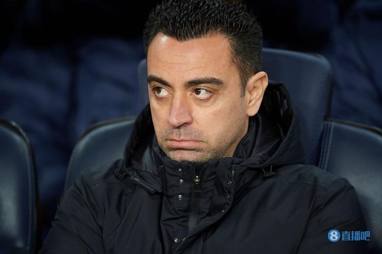 阿斯报:哈维向俱乐部施压以尽快签下莱万,拉波尔塔承诺进展顺利