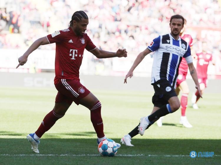 格纳布里:今夏新援都是顶级球员,首秀就进球对马内是很棒的事情