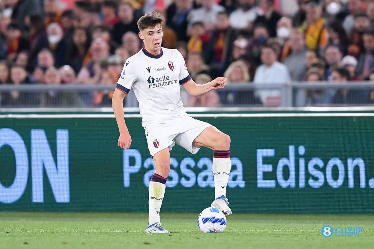 Here we go!罗马诺:布伦特福德将以1400万镑+浮动签下希基