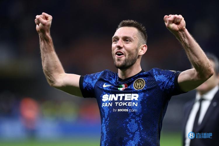 米体:国米仍未与德弗里达成续约,曼联正在考虑引进他