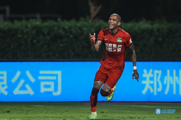 河南嵩山龙门官方：卡兰加遭遇左腿远端严重挫伤