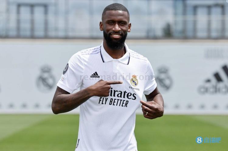 世体：皇马已经完成了对琼阿梅尼和吕迪格的注册