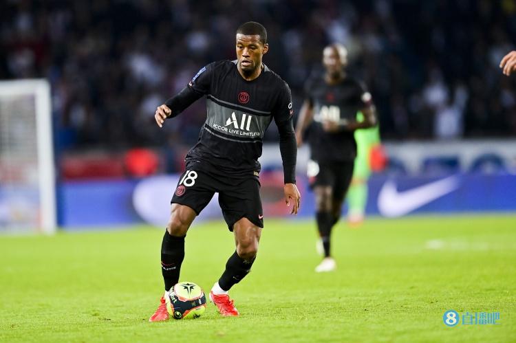 队报:巴黎今天返回训练基地,维纳尔杜姆等5人早上未报到