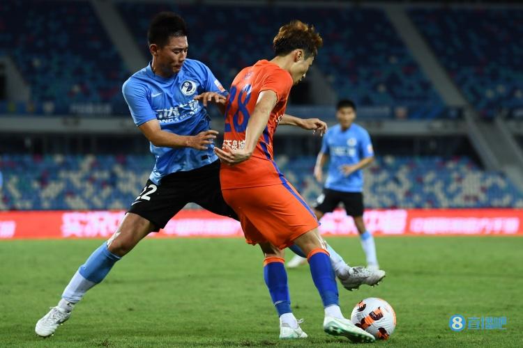 北青:泰山队今日返回济南开始假期,孙准浩明日启程返回韩国