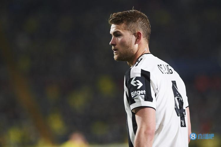 德天空:拜仁与德里赫特互相有意,转会费预计6000万至8000万欧