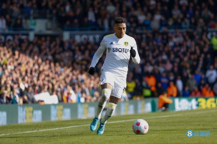 记者:利兹联已签拉菲尼亚替代者,他们要巴萨周四前给出最新报价