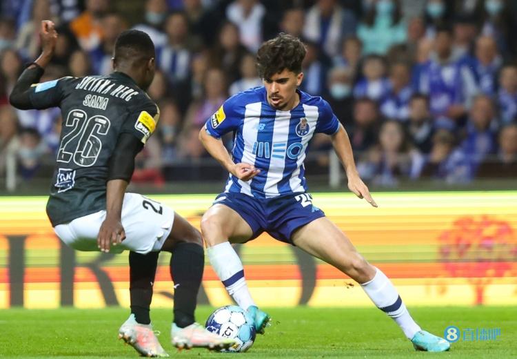 维蒂尼亚:与MNM一起踢球既是梦想也是享受,新赛季希望多多上场