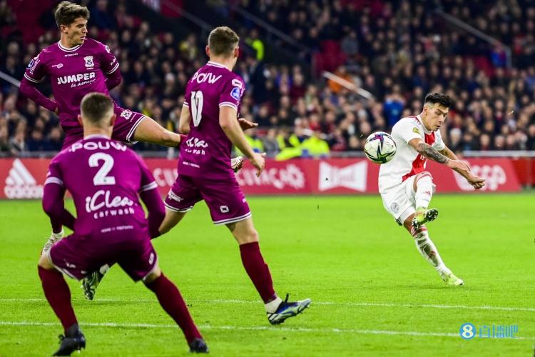 罗马诺:曼联签下阿贾克斯后卫利桑德罗,只是时间和最终细节问题