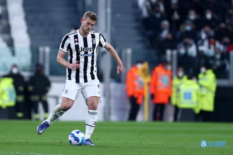 德天空记者：拜仁尚未和尤文图斯就德里赫特的转会达成协议