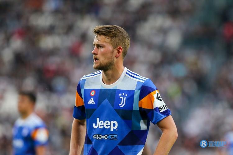 米体:切尔西7000万+1000万欧浮动报价德里赫特,遭到尤文拒绝