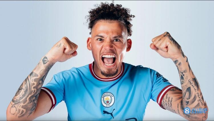 萨巴莱塔：菲利普斯能踢6号位，他有助于曼城竞争所有荣誉