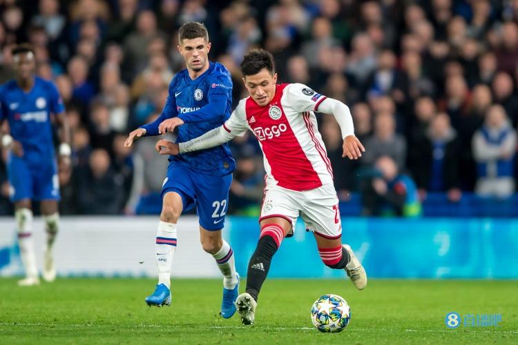 罗马诺：曼联接近谈妥利桑德罗的转会，转会费超5000万欧