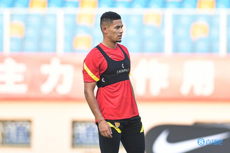 北青:国足选拔队东亚杯首轮对阵韩国很可能主推433阵型