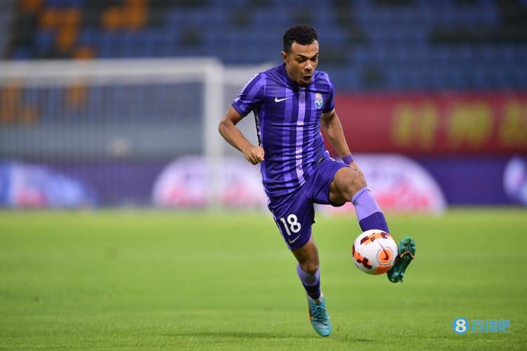 津媒:贝里奇、梅里达、罗萨组津门虎进攻三叉戟,担起得分重任