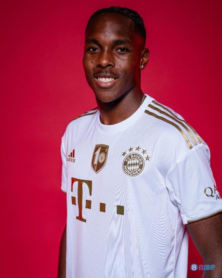 特尔自称和拜仁签约3年,记者:因未成年签的是3+2合同