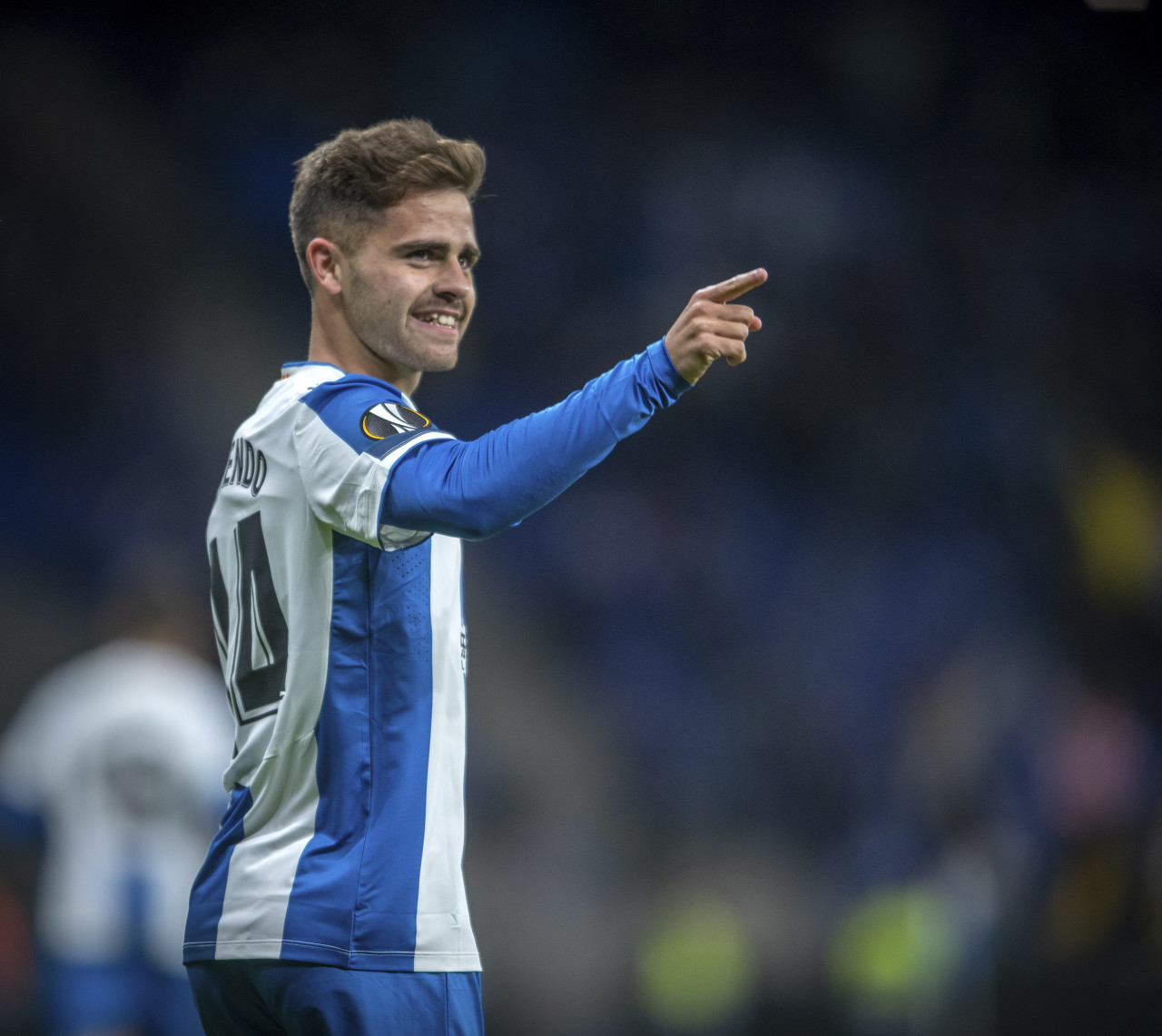 西班牙人官方:梅伦多合同到期离队不再续约,祝他好运