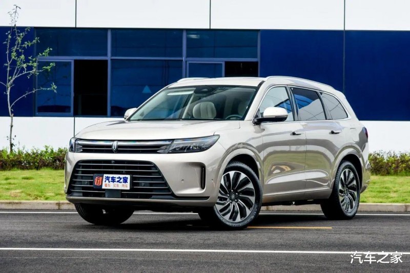 三十来万,车长超5米+6座!这款“华为车”奶爸必备?