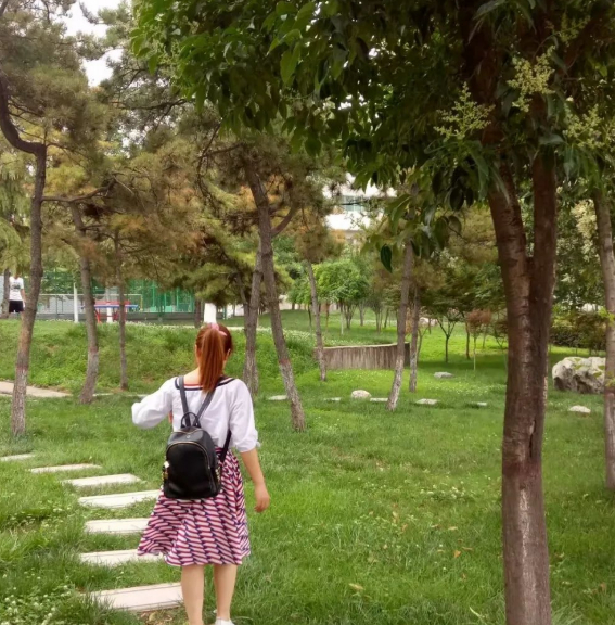 闲来无事,只为花忙的图片 闲来无事,只为花忙