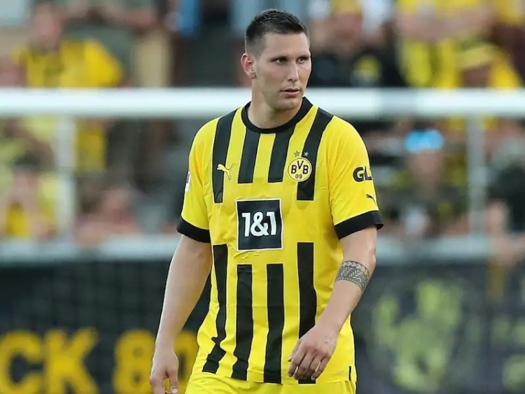 聚勒:希望下周战不莱梅时能复出,在多特踢得好才能被弗里克选择