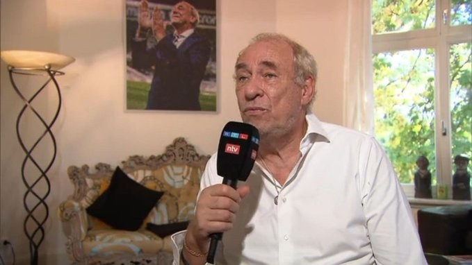 法兰克福主席:调侃马内因热爱利物浦,我清楚他是个该死的好前锋