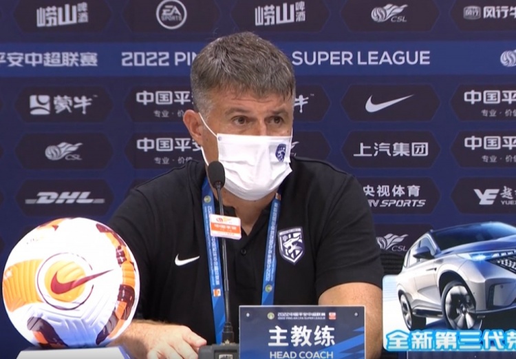 佩德罗:我们外援回来训练还不到一周,每个人的角色都非常重要