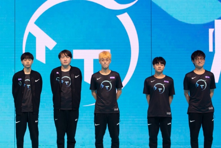 击败UP TT保留晋级季后赛希望