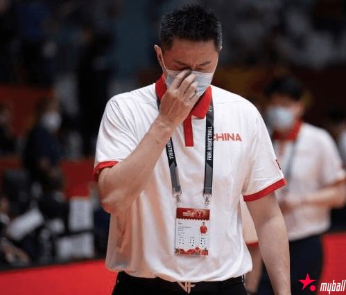 迈博体育 意外!男篮首胜毁于球馆事故,网曝赵继伟鼻骨