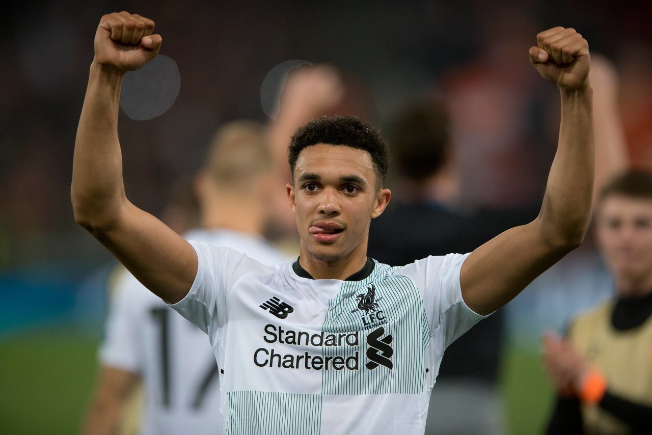 小法:在阿尔维斯后,我还未见过有像阿诺德这样传球范围的边后卫