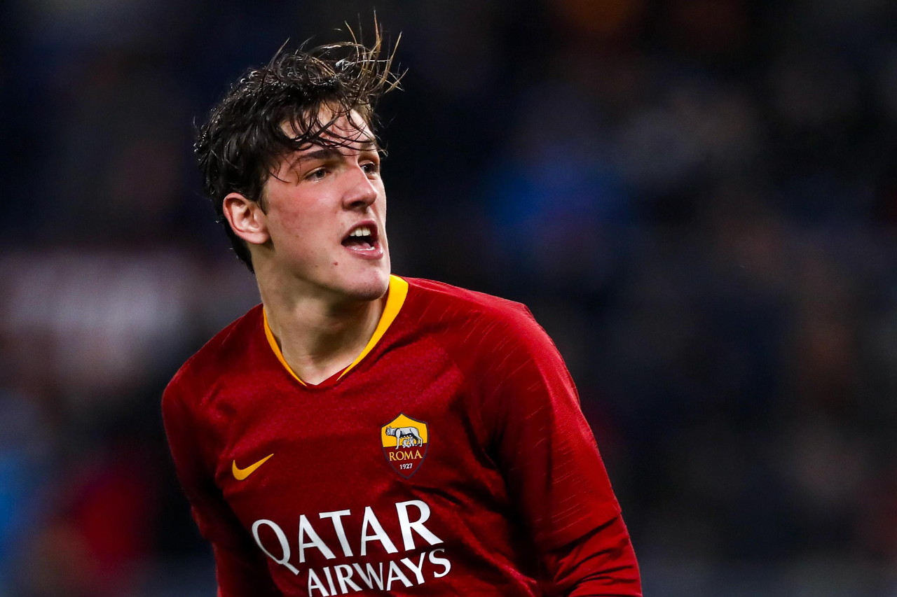 意媒总监:热刺不惜一切代价引进扎尼奥洛,谈判进入后期阶段