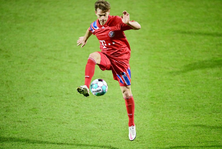 基米希：科曼萨内都是替补登场，拜仁现在的阵容深度更强了