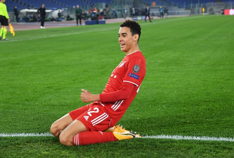 拜仁连续11年揭幕战不败平纪录,连续82场德甲破门共进244球