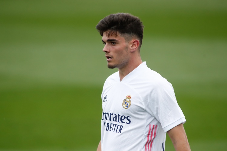 记者:赫罗纳即将敲定皇马21岁左后卫古铁雷斯