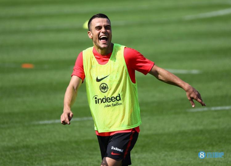 迪马团队：尤文将优先引进科斯蒂奇，然后帕雷德斯，最后莫拉塔