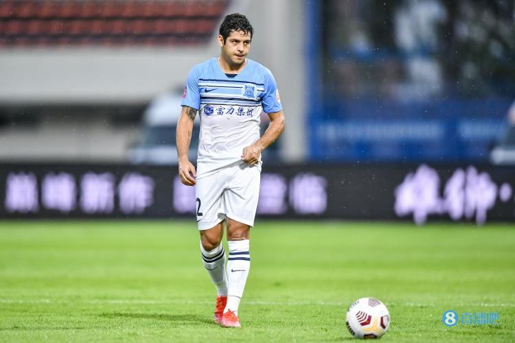 记者：吉列尔梅滞留于阿姆斯特丹，能否回归广州城打上问号