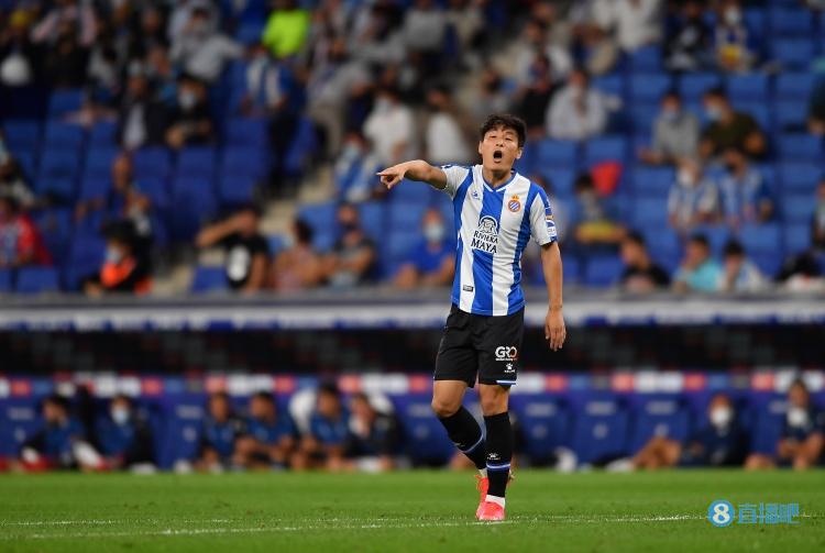 马卡:西班牙人体育总监已告知武磊等7人不在球队计划内