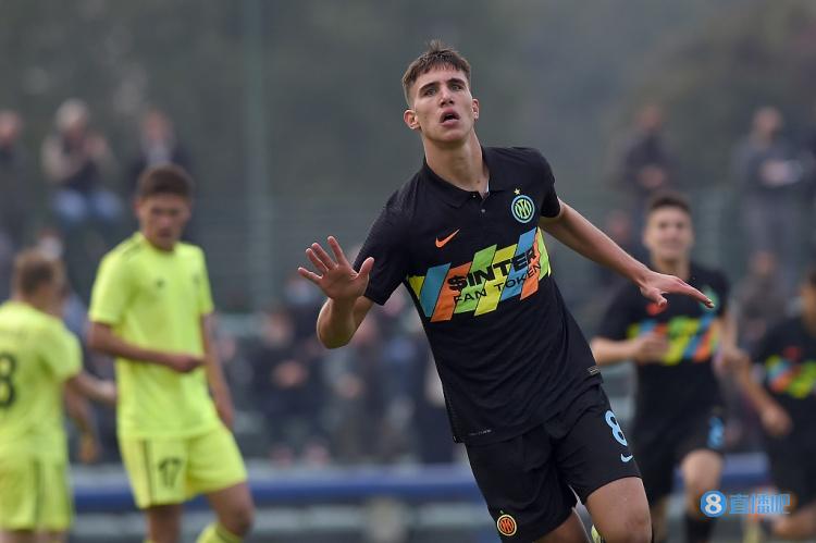 意媒:切尔西近日将提高对卡萨迪的报价,更接近国米1800万欧要价