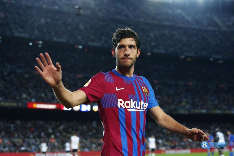 跟队记者：洛杉矶银河无意签下罗贝托