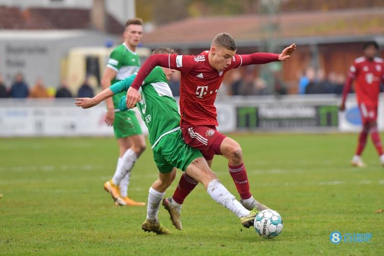 踢球者:拜仁不再计划出售帕瓦尔,考虑外租小将维多维奇