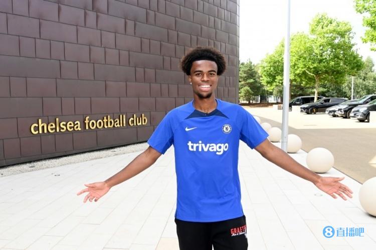 伯利：楚克乌梅卡令人兴奋，很期待看到他在斯坦福桥比赛