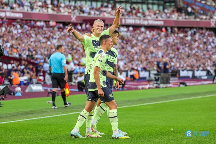 哈兰德:很高兴多特也能取胜,我和老队友们仍保持着联系