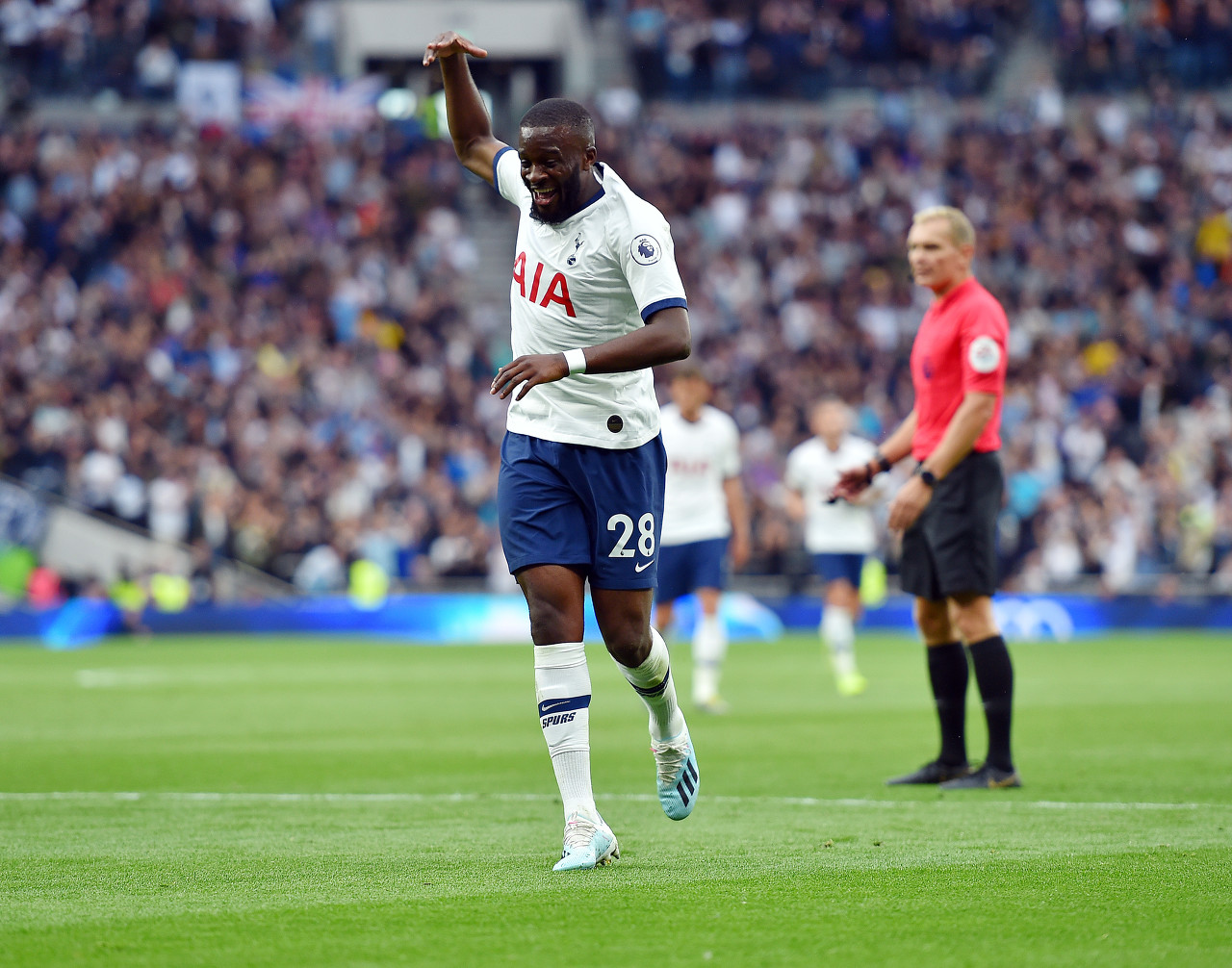 罗马诺:那不勒斯签恩东贝莱等三人,总额最高可达8050万欧+浮动