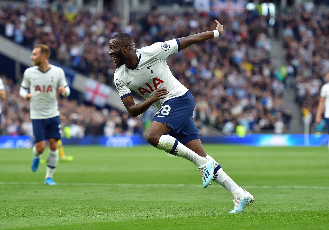 罗马诺:那不勒斯也对恩东贝莱感兴趣,目前黄潜在跟热刺谈判